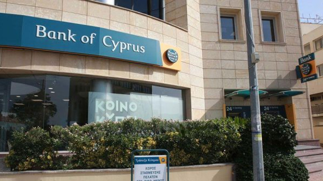 Güney Kıbrıs’ta bankaya soygun girişimi: Kapıya kadar geldiler ama…